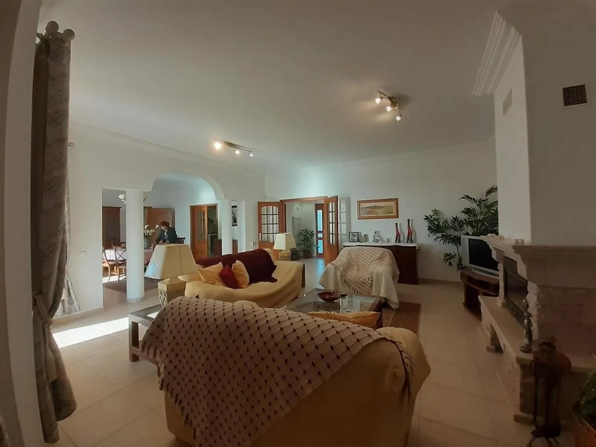 Gale 3 Storey Villa Really On The Beach