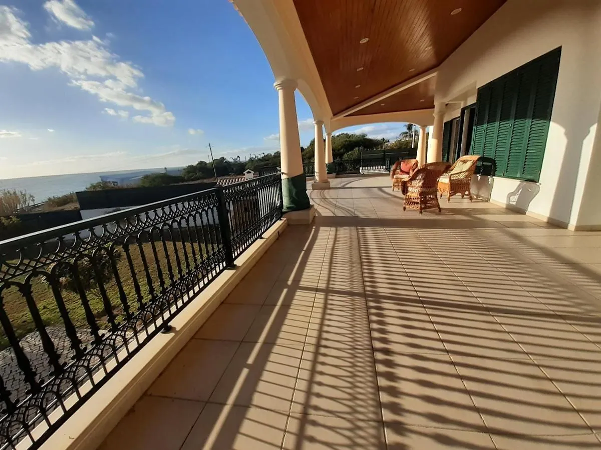 Gale 3 Storey Villa Really On The Beach Portugal
