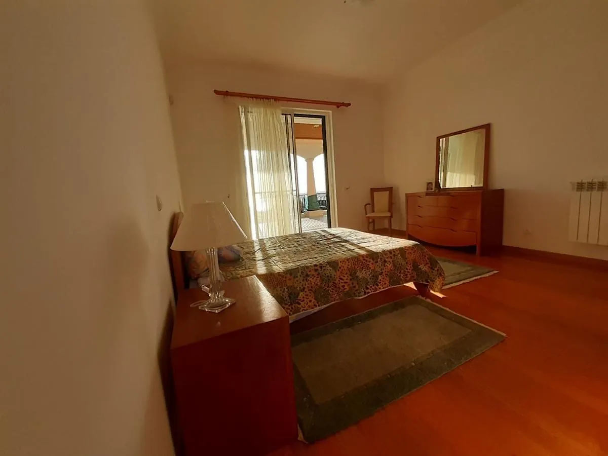 Gale 3 Storey Villa Really On The Beach Albufeira