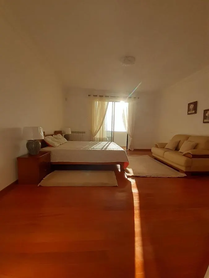 Gale 3 Storey Villa Really On The Beach