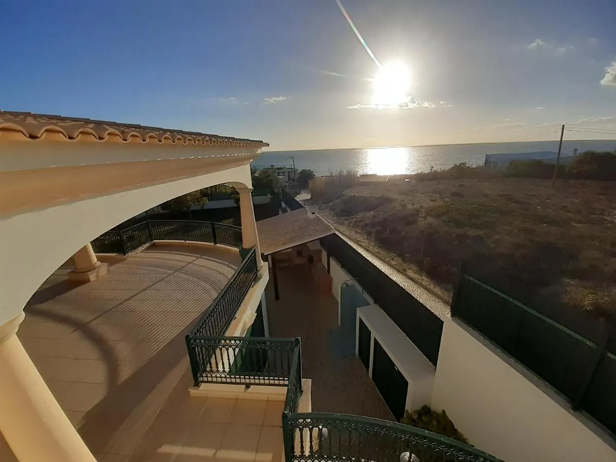 Gale 3 Storey Villa Really On The Beach