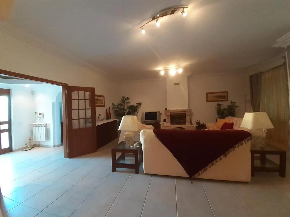 Gale 3 Storey Villa Really On The Beach