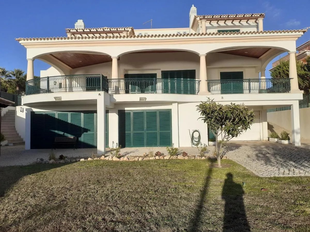 Gale 3 Storey Villa Really On The Beach