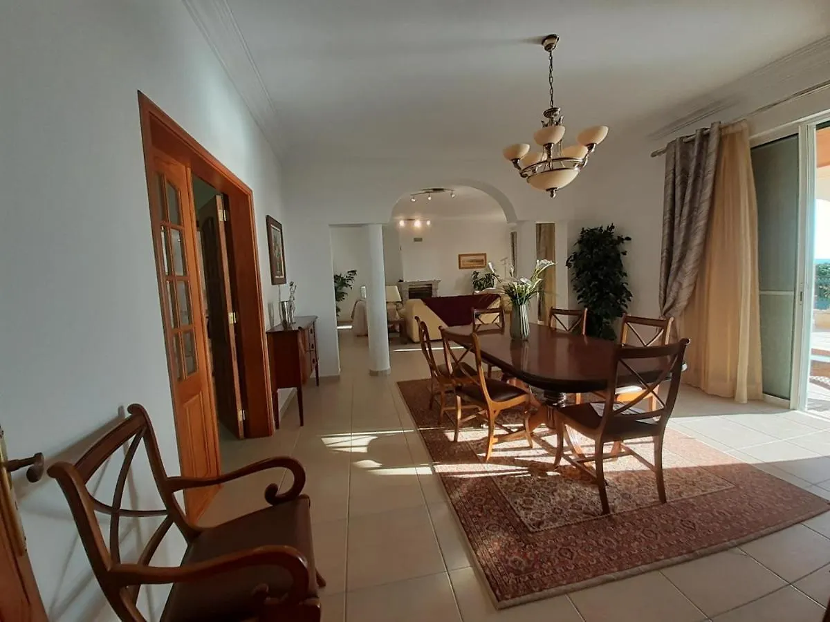 Gale 3 Storey Villa Really On The Beach