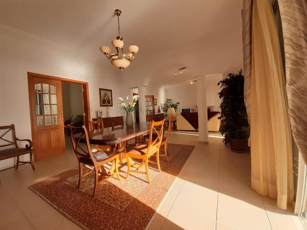 Gale 3 Storey Villa Really On The Beach