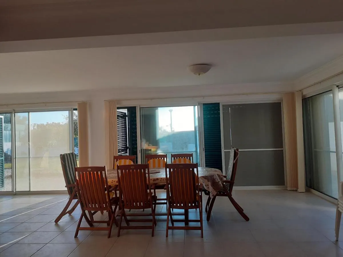 Gale 3 Storey Villa Really On The Beach